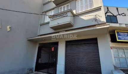 Aártamento com 6 quartos, 1 suíte, e 4 vagas de garagem no bairro Santana