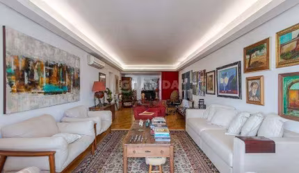 Amplo apartamento com 1 dormitório, vista para o Guaíba, no coração do Centro Histórico