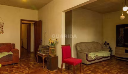 Casa Residencial com 3 dormitórios, no bairro Rio Branco