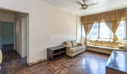 Apartamento com 2 dormitórios no bairro Petrópolis