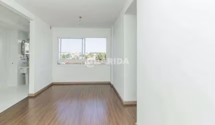 Apartamento com 2 dormitórios e 1 vaga de garagem no bairro Passo d`Areia