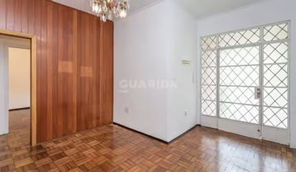 Casa Residencial com 3 dormitórios e 1 vaga de garagem no bairro Higienópolis