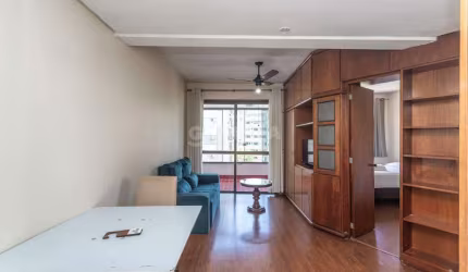 Apartamento mobiliado com 1 dormitório e 1 vaga de garagem no bairro Bom Fim