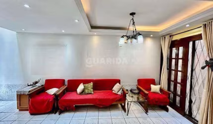 Casa Residencial com 3 dormitórios, mobiliada, no bairro Serraria