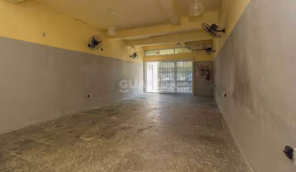 Loja Comercial em condomínio no bairro Azenha