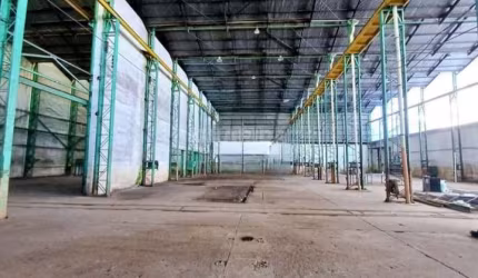Pavilhão com 2.600m² no bairro São Geraldo