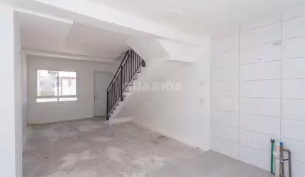 Casa em Condomínio com 2 dormitórios e 1 vaga de garagem no bairro Vila Nova