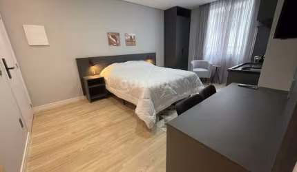 Apartamento mobiliado no estilo studio no bairro Centro Histórico