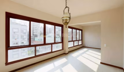 Apartamento de 3 dormitórios, sendo 1 suíte, no bairro Bela Vista.