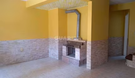 Casa residencial com 3 dormitórios no bairro Espírito Santo!