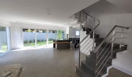 Casa em condomínio no bairro Ipanema.