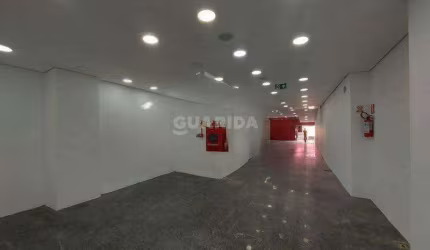 Loja comercial no bairro Centro Histórico.