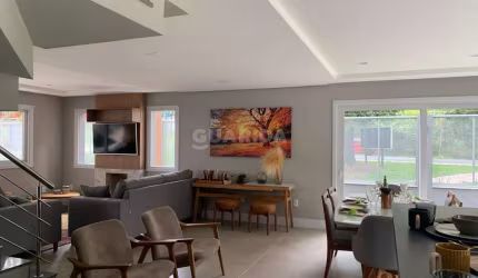 Casa em condomínio no bairro Ipanema.
