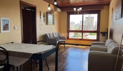 Cobertura com piscina, mobiliada com 3 dormitórios, sendo 1 suíte, no bairro Menino Deus