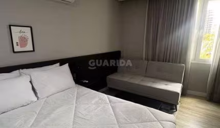 Apartamento mobiliado no estilo studio- Loft no bairro Centro Histórico.
