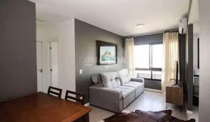 Apartamento mobiliado, com 2 dormitórios, 1 suíte e 1 vaga de garagem, no bairro Santana