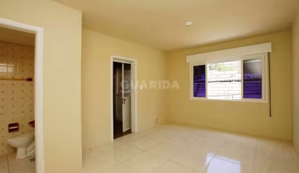 Apartamento estilo JK no bairro Glória.