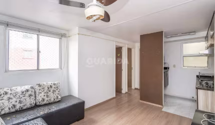 Apartamento de 02 dormitórios no Bairro Alto Petropólis.