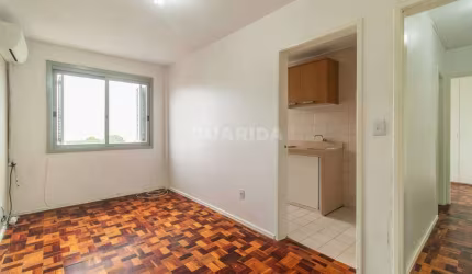 Apartamento com 1 dormitório para locação no Centro Histórico