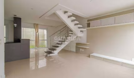 Casa em condomínio com Cobertura e 3 dormitórios sendo 1 suíte para alugar no bairro Glória.