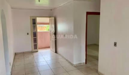 Casa residencial de 2 dormitórios, sendo 1 suíte, no bairro Jardim Leopoldina.