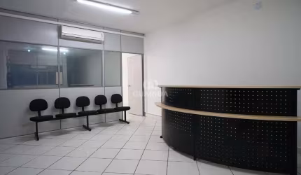 Andar inteiro para locação no Centro Histórico!