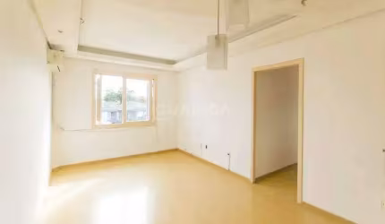 Apartamento com 2 dormitórios e 1 vaga de garagem, no bairro Tristeza