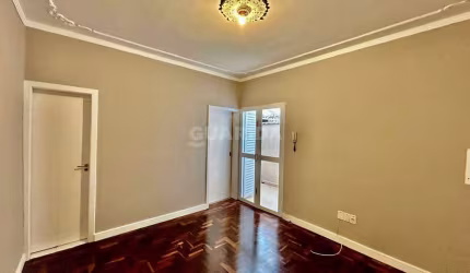 Apartamento JK no bairro Menino Deus