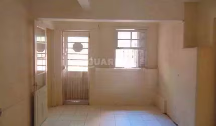 Apartamento com 2 dormitórios no bairro Petrópolis