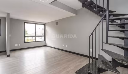 Apartamento no estilo duplex com 2 dormitórios no bairro Jardim Botânico - Porto Alegre/RS
