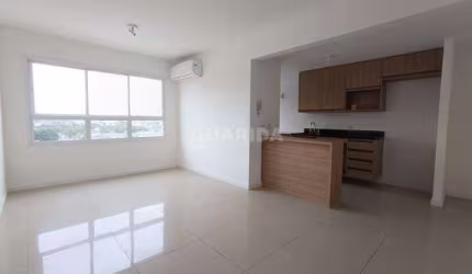 Apartamento com 2 dormitórios e 1 vaga de garagem no bairro Central Park