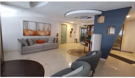 Apartamento locação anual quadra do mar.