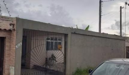 Casa com 3 dormitórios à venda por R$ 400.000 - Vila Paranaguá - Paranaguá/PR