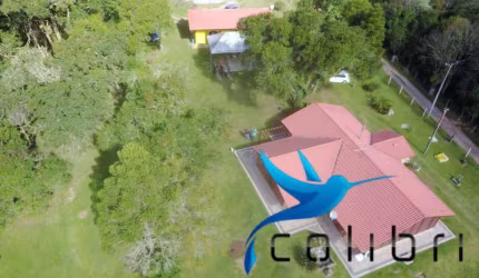Linda chácara com potencial para condominio ou haras em Piraquara