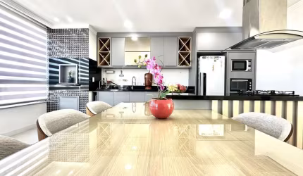 Apartamento à venda (2 por andar) com aprox. 144 m2 privativos com 1 suíte e 2 d