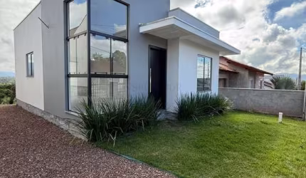 Casa nova à venda com 3 dormitórios sendo 1 suíte e amplo terreno no Lot. Nova I