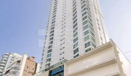 Apartamento 03 suítes Alto Padrão Centro Balneário Camboriú