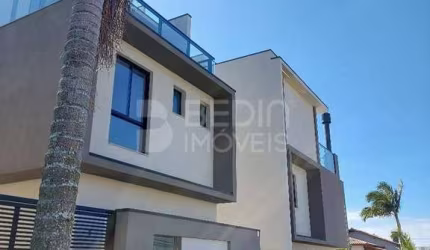 Sobrado triplex a venda Ariribá Balneário Camboriú