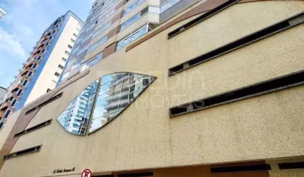 Apartamento a venda 04 dormitórios quadra mar Centro Balneário Camboriú