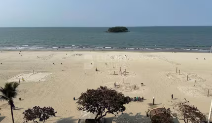 Apartamento frente mar ampla vista