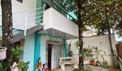 Casa 04 dormitórios a venda Monte Alegre - Camboriú