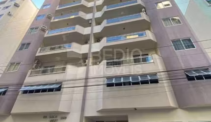 Apartamento locação anual Centro Balneário Camboriú 02 dormitórios