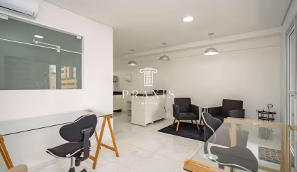 Sala comercial para alugar na Avenida Visconde de Guarapuava, 2764, Centro, Curitiba, 46 m2 por R$ 2.100