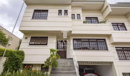 Casa com 5 quartos à venda na Rua México, 1425, Bacacheri, Curitiba, 207 m2 por R$ 985.000