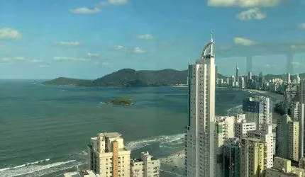 ANDAR ALTO - VISTA MAR - 3 SUÍTES - ÁREA DE LAZER COMPLETA - NOVO - BALNEÁRIO CAMBORIÚ