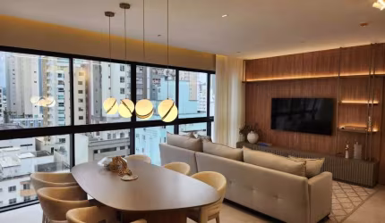 APARTAMENTO DECORADO - 3 SUÍTES - 2 VAGAS - ÁREA DE LAZER COMPLETA