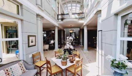 Desejada casa de alto padrão com 642m2 em área nobre da da City Lapa.