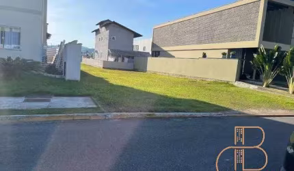 Excelente terreno com 372m² no Condomínio Caledônia Private Village