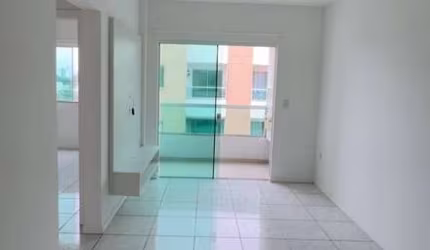 Apartamento 02 dormitórios, no bairro São Francisco, poucos minutos de BC