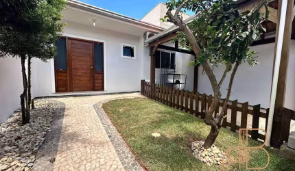OPORTUNIDADE - Linda casa térrea com espaço gourmet e vaga coberta.